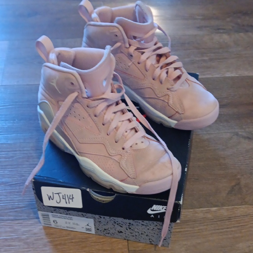 Nike Air Jordan Mvp Size 6 Pink Glaze/neutral Grey